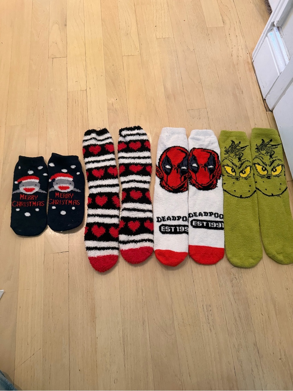 Deadpool Plush Crew Socks - White & Red